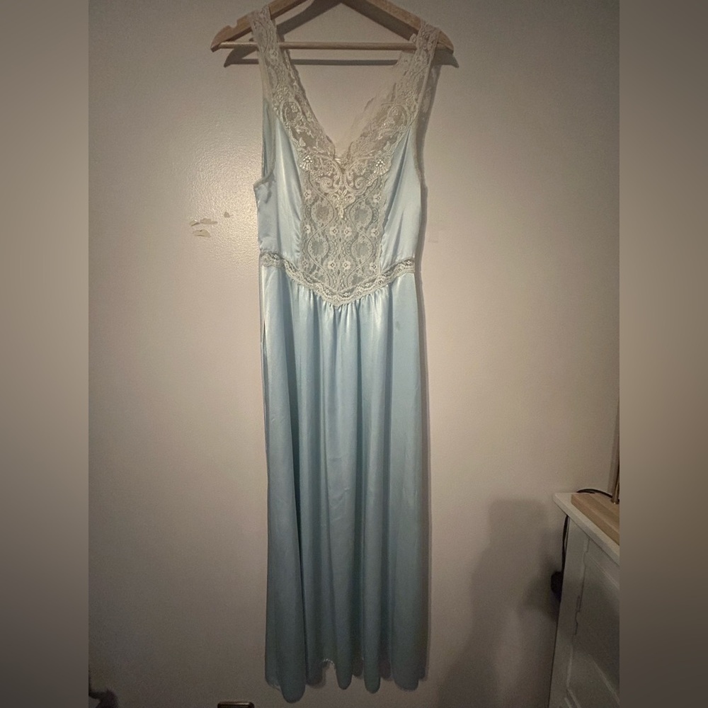 Light Blue Vintage Peignoir & Nightgown Satin Lace Set by Donna Richards